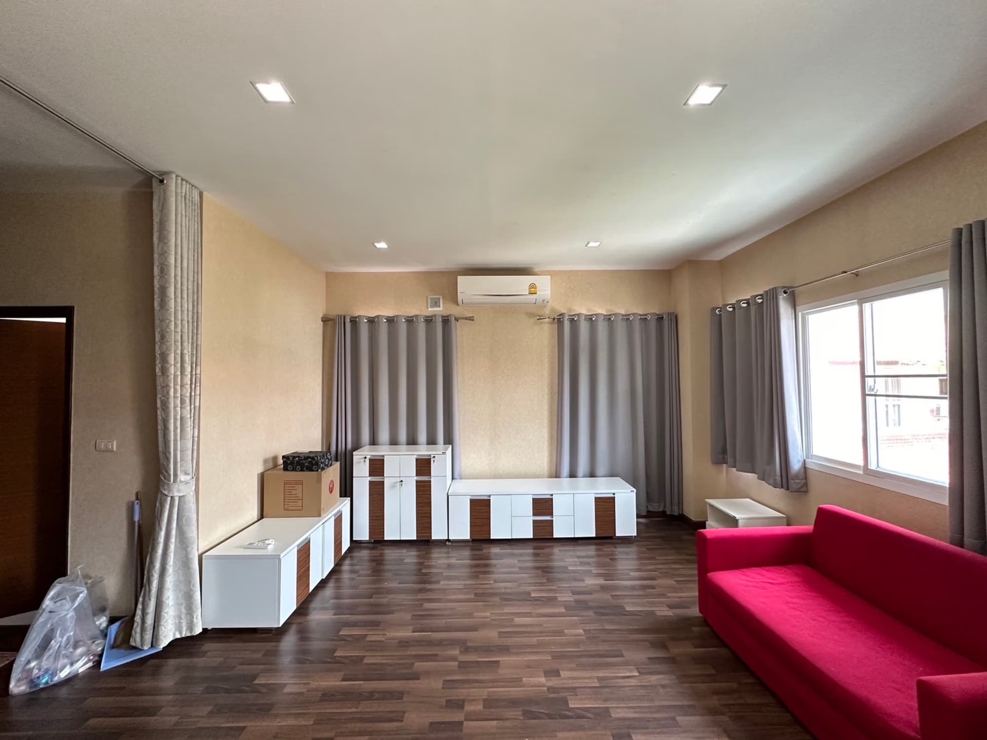 House for Rent At The Oriental Regent 3 - Image 6