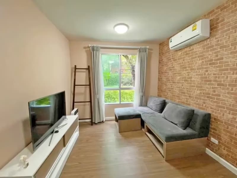1 Bedroom Condo