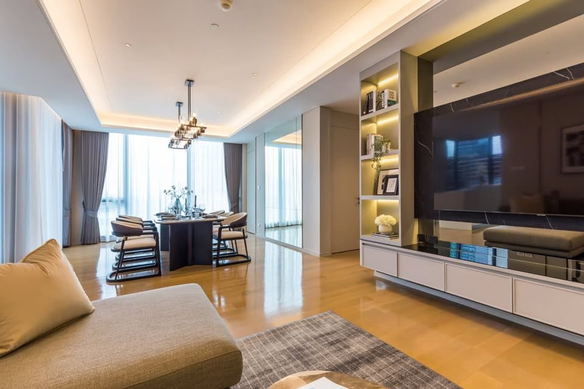 2 Bed Condo for Rent in Pathum Wan - Image 13