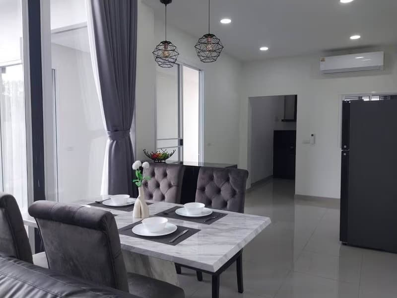 5 Bed House for Rent and Sale in Saraphi