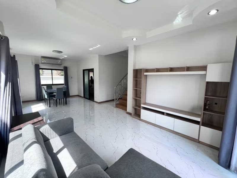 3 Bed House for Rent and Sale in Saraphi
