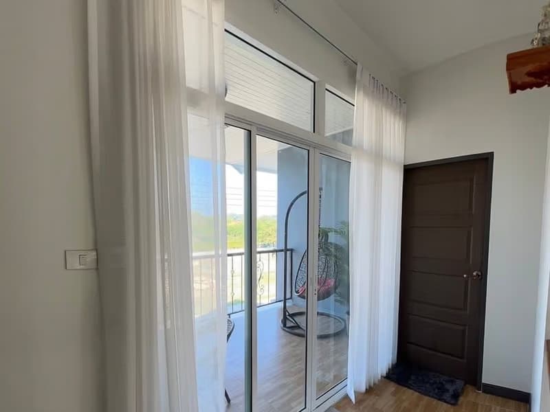 3 Bed House for Rent in Saraphi