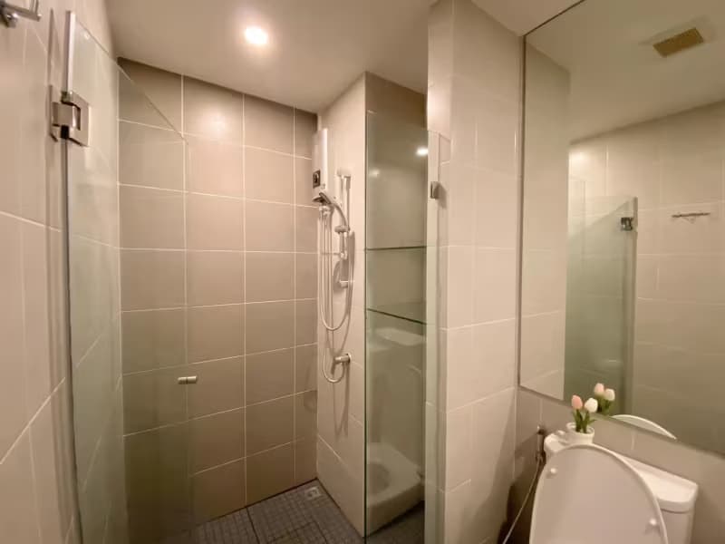 1 Bedroom Condo