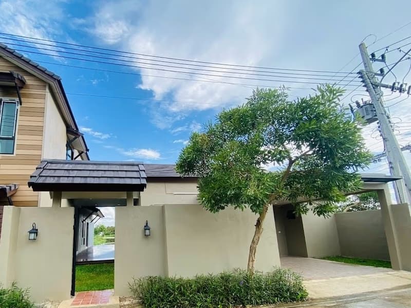 5 Bedroom House