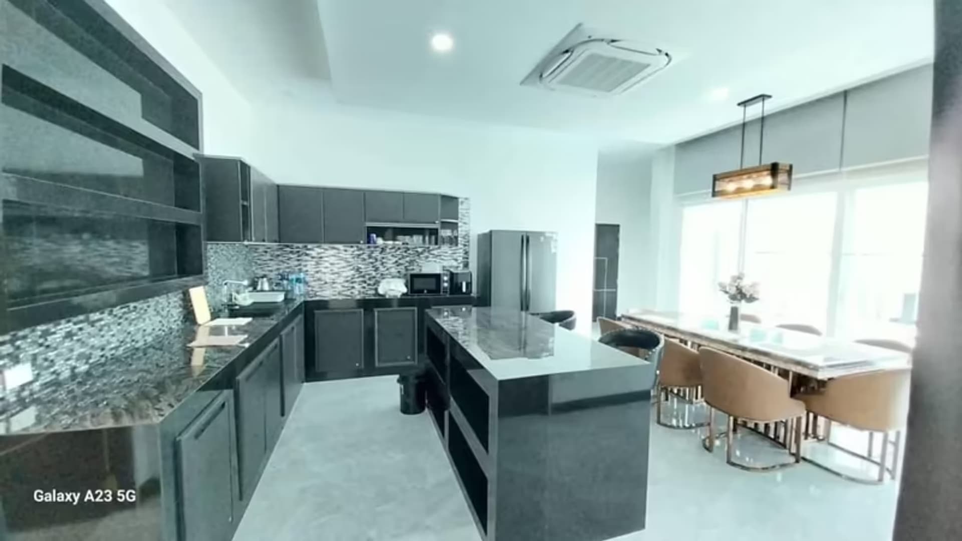  - Image 4