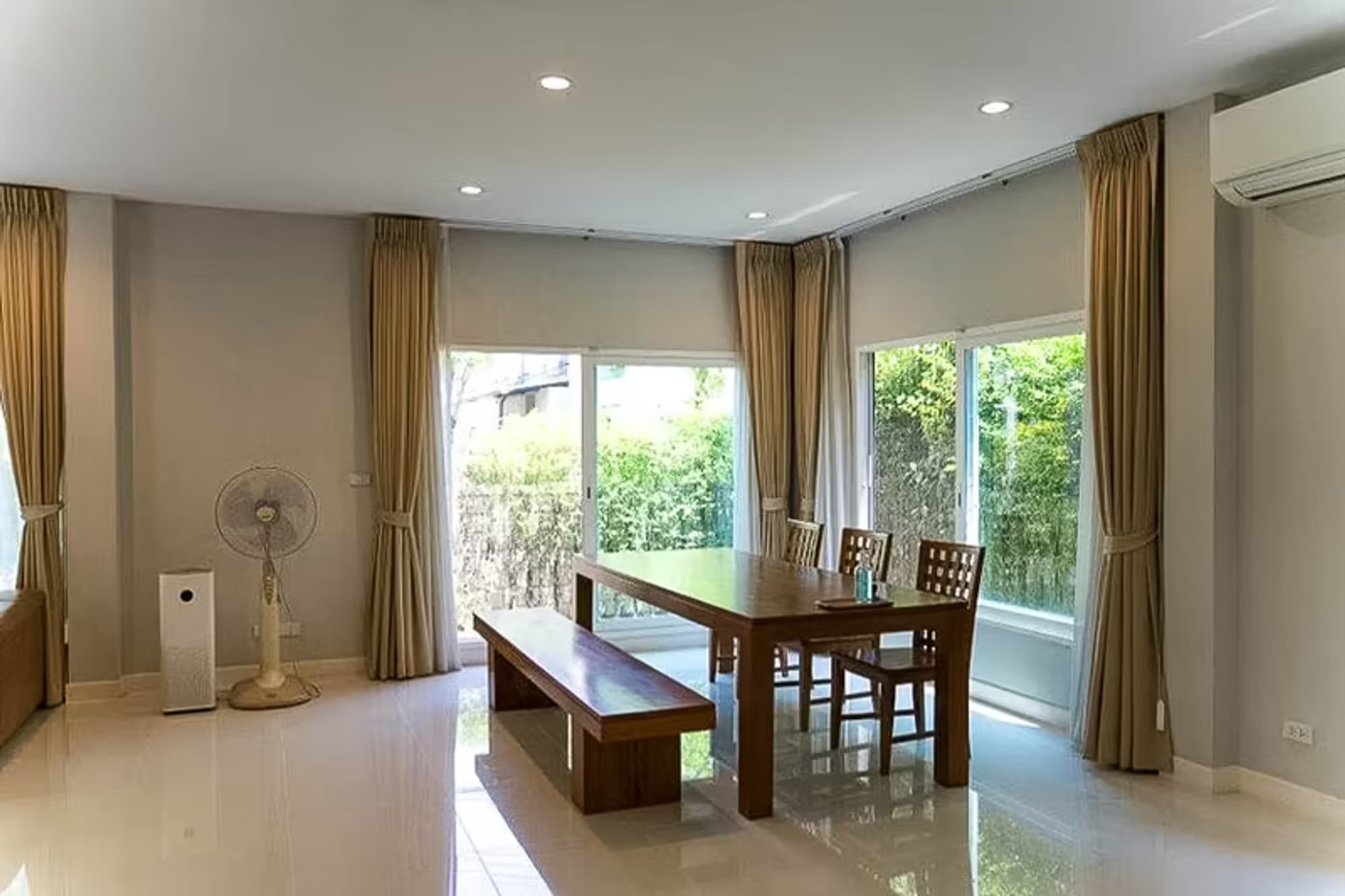 3 Bedroom House for Rent at The City Sukhumvit- Bangna - Image 9