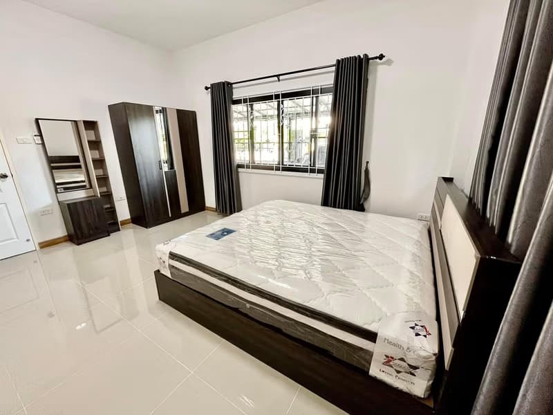 4 Bed House for Rent in Mueang Chiang Mai