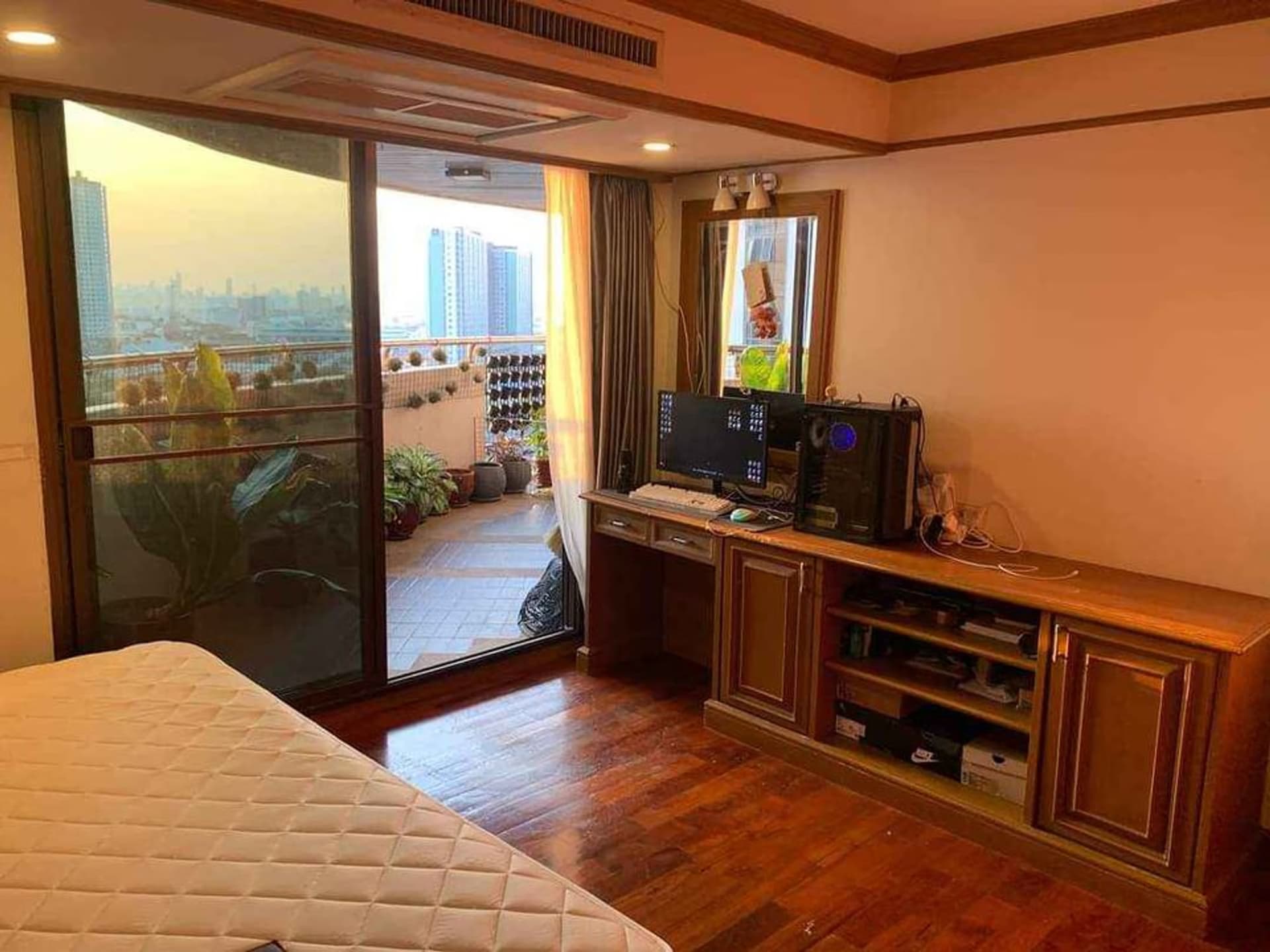 3 Bed Condo for Sale in Suan Luang - Image 1