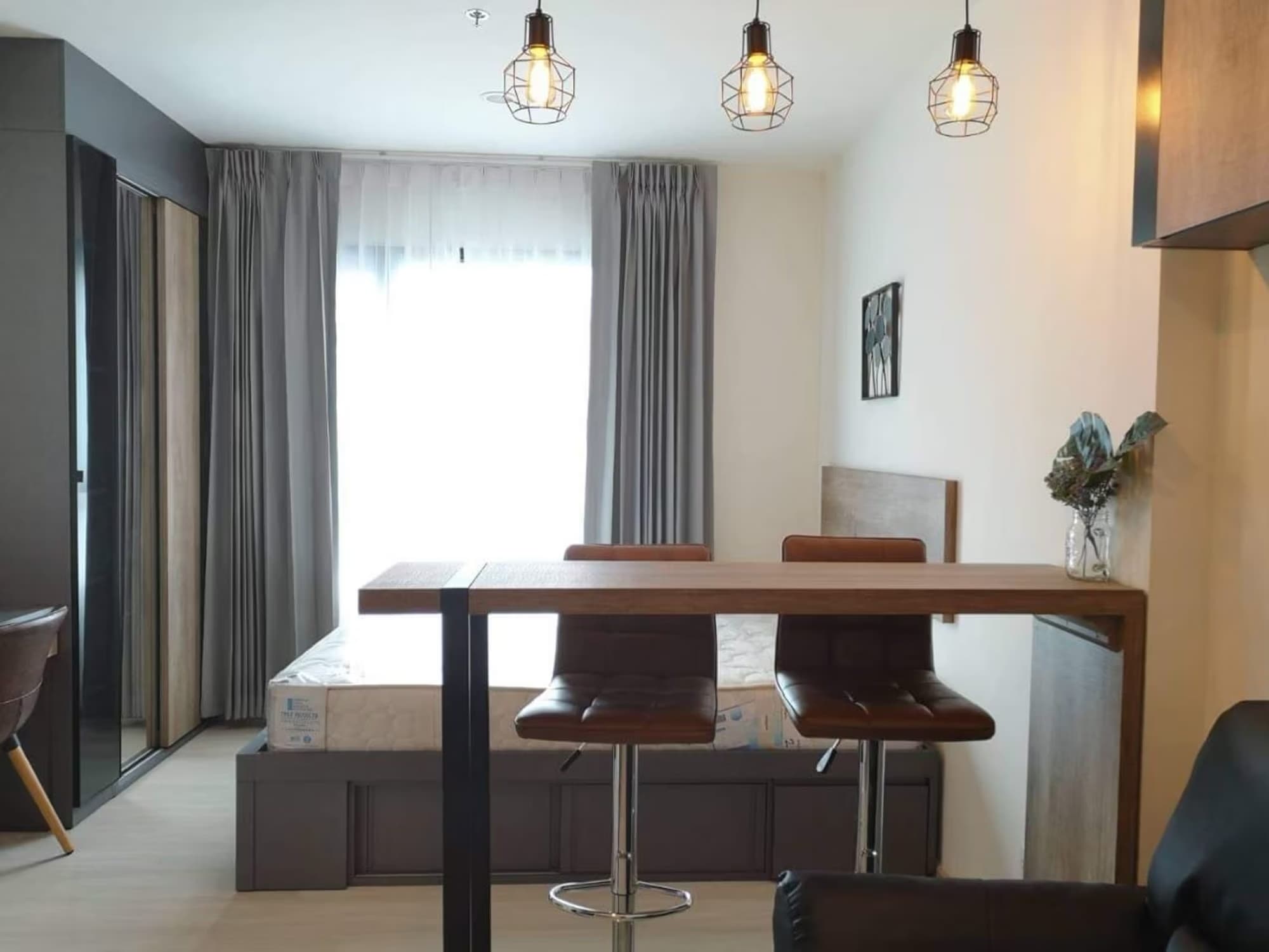 Life Asoke - Studio Condo for Rented *LIFE10993 - Image 1
