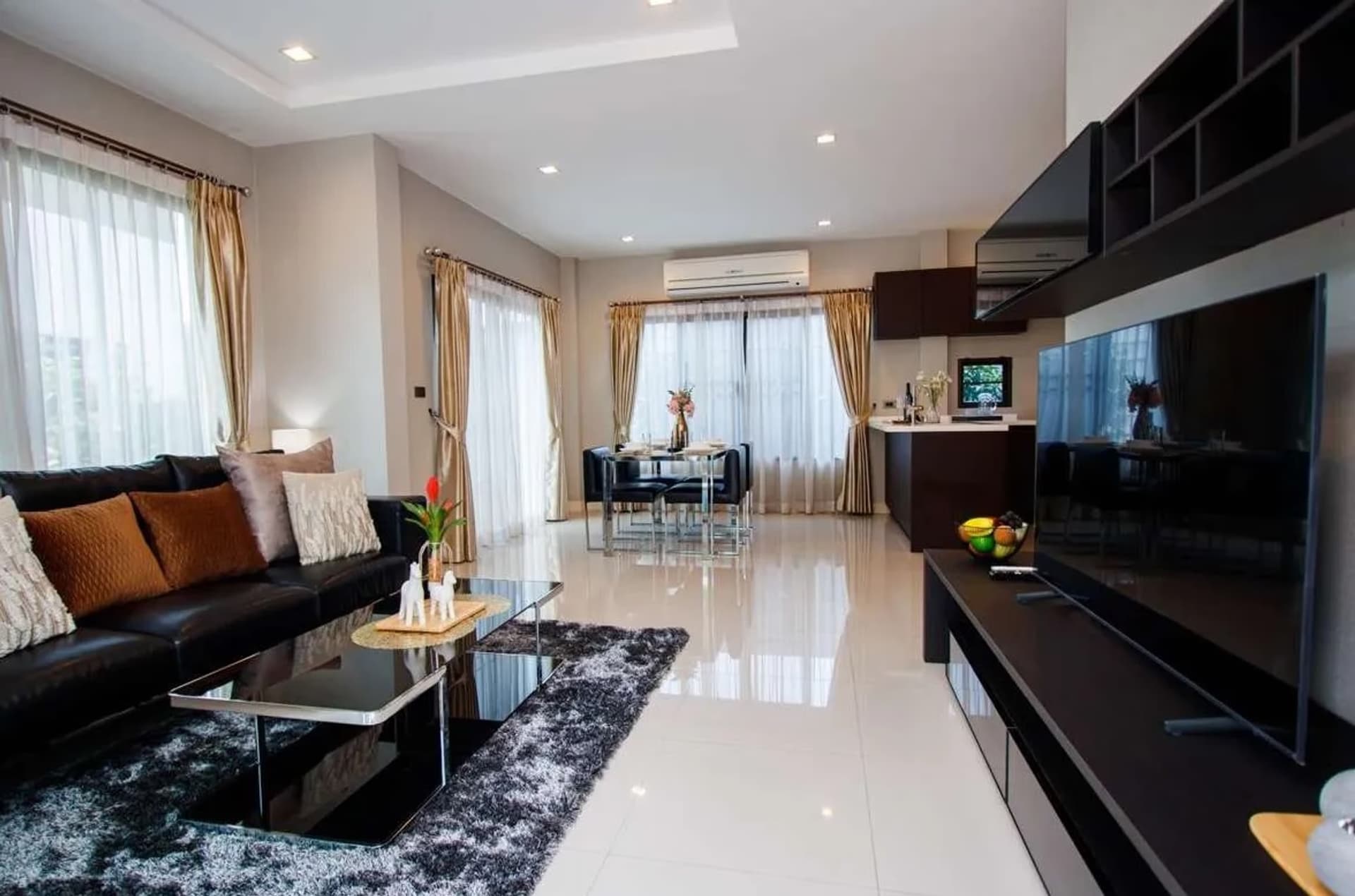 3 ห้องนอน บ้าน สำหรับ ขาย ใน San Sai - Image 2