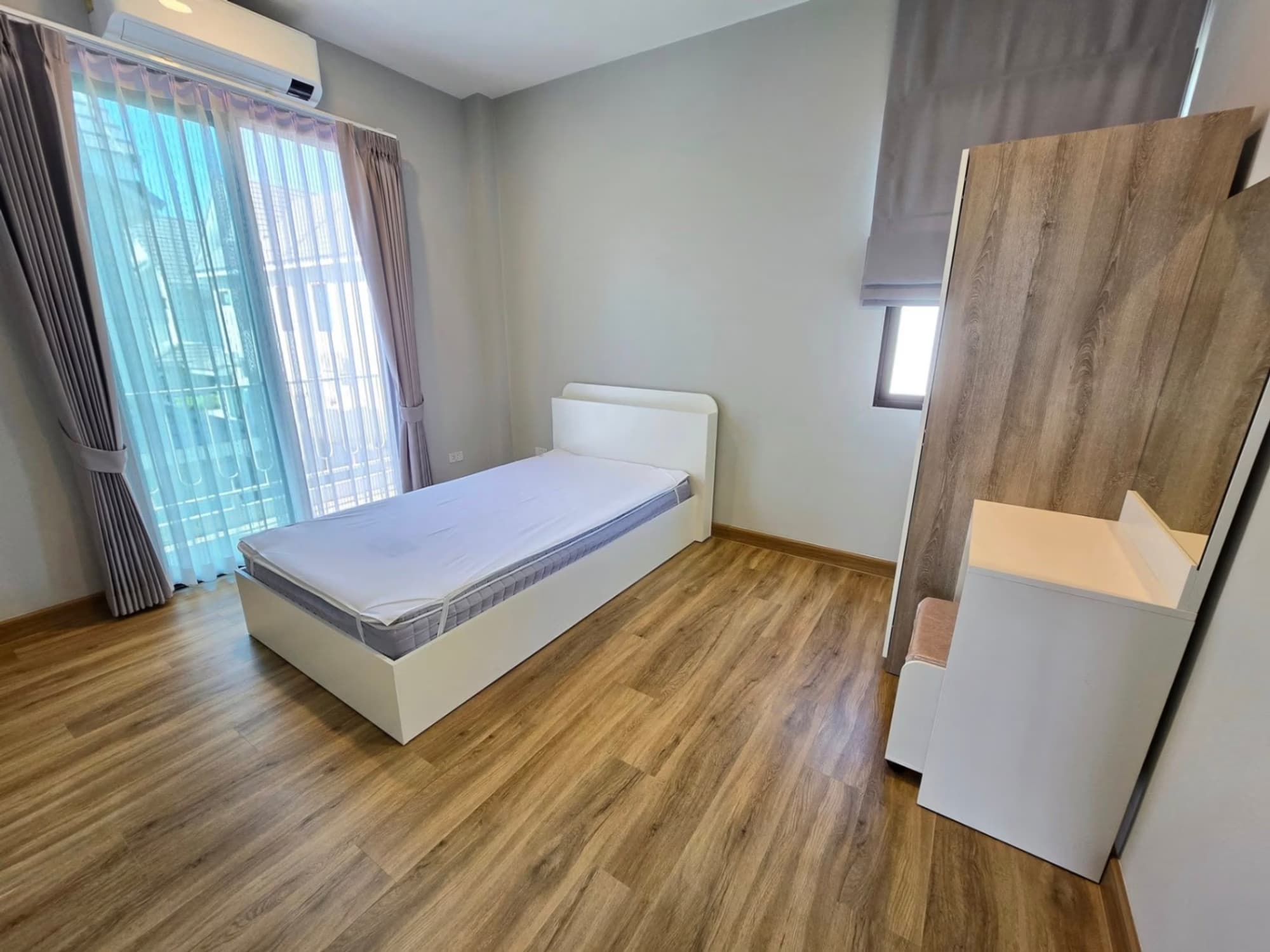 3 Bed House for Rent in Hang Dong - Image 7