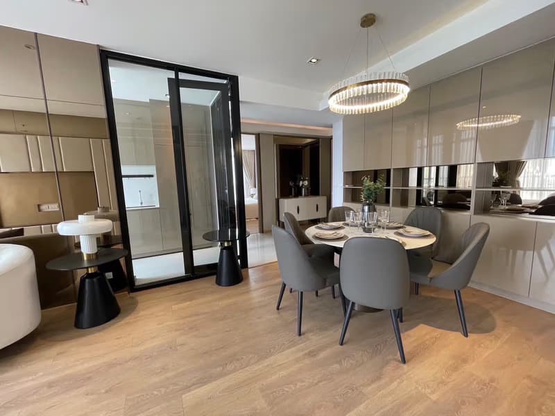 Condo for Sale at Park 24 (Park Origin Phrom Phong)