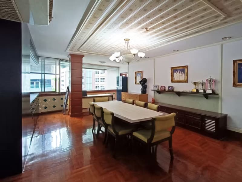 Premier Condominium