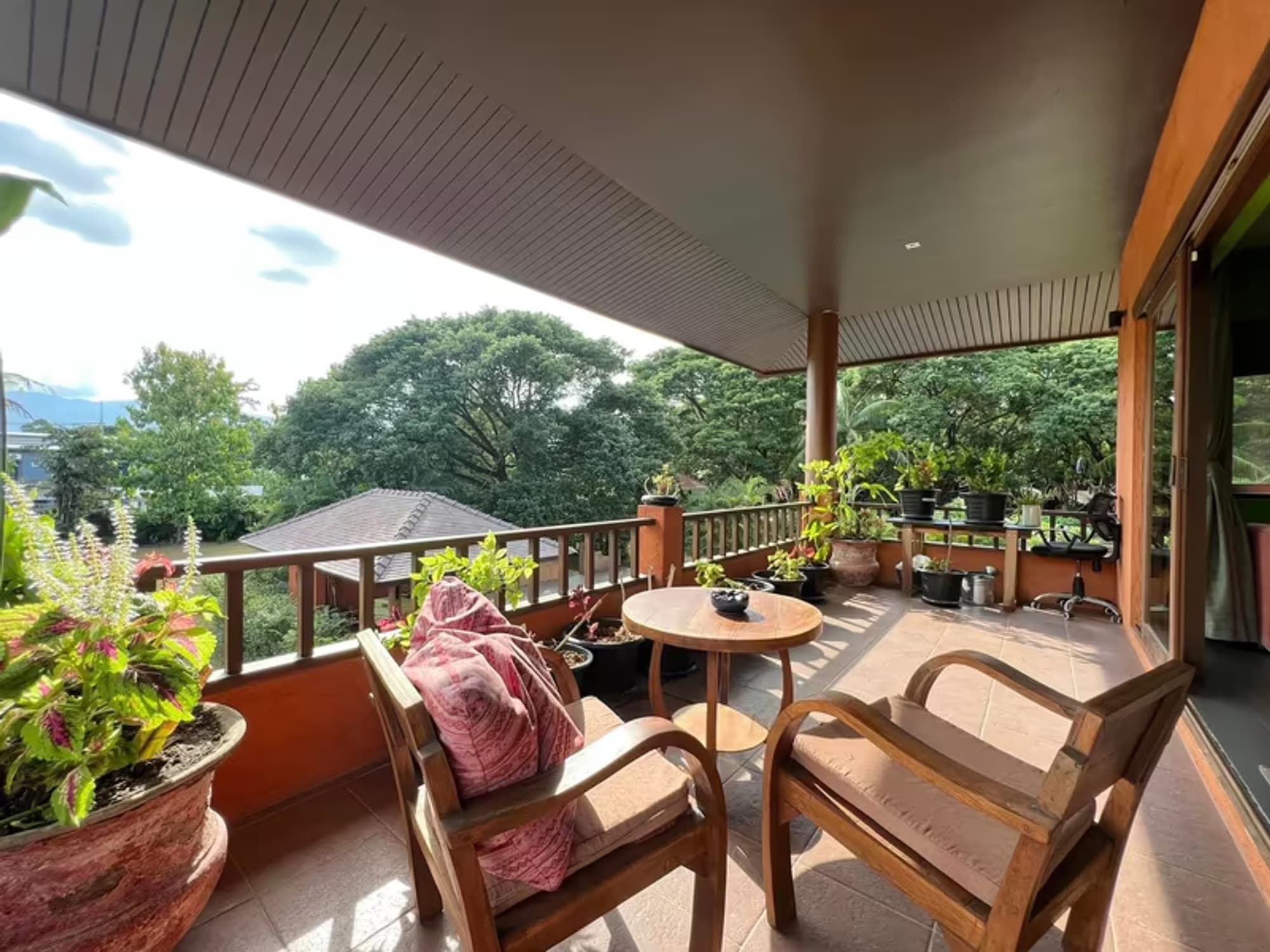 5 Bedroom House - Image 28