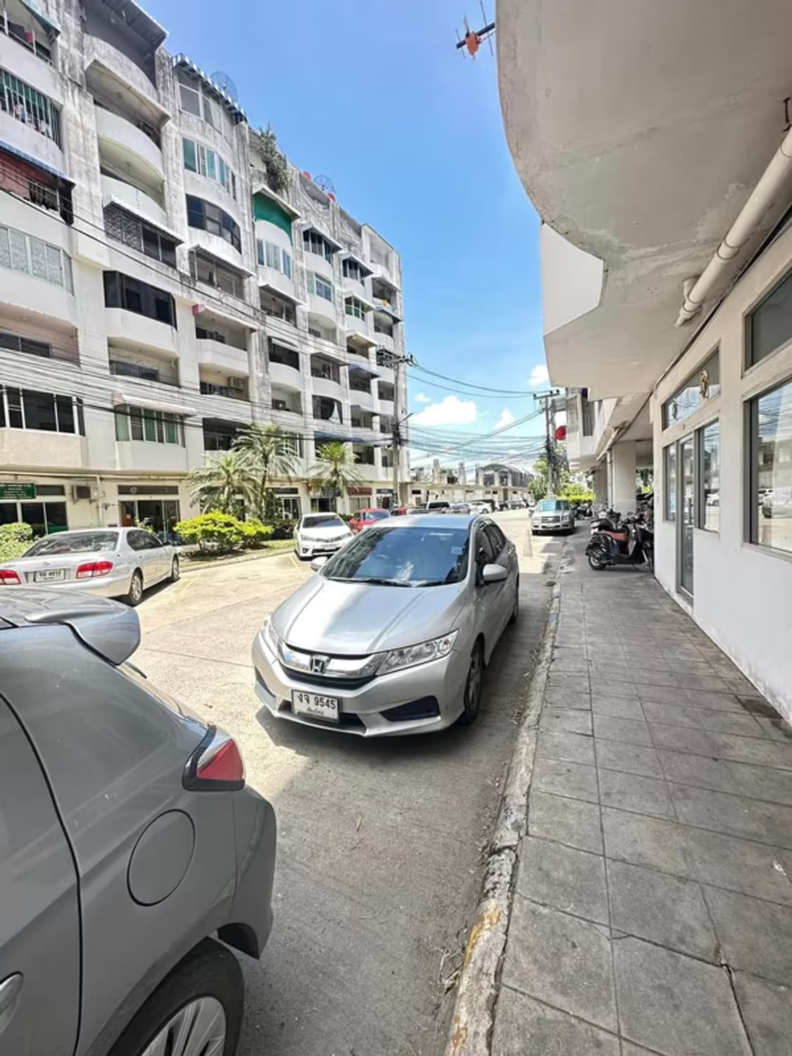 1 Bedroom Condo - Image 10