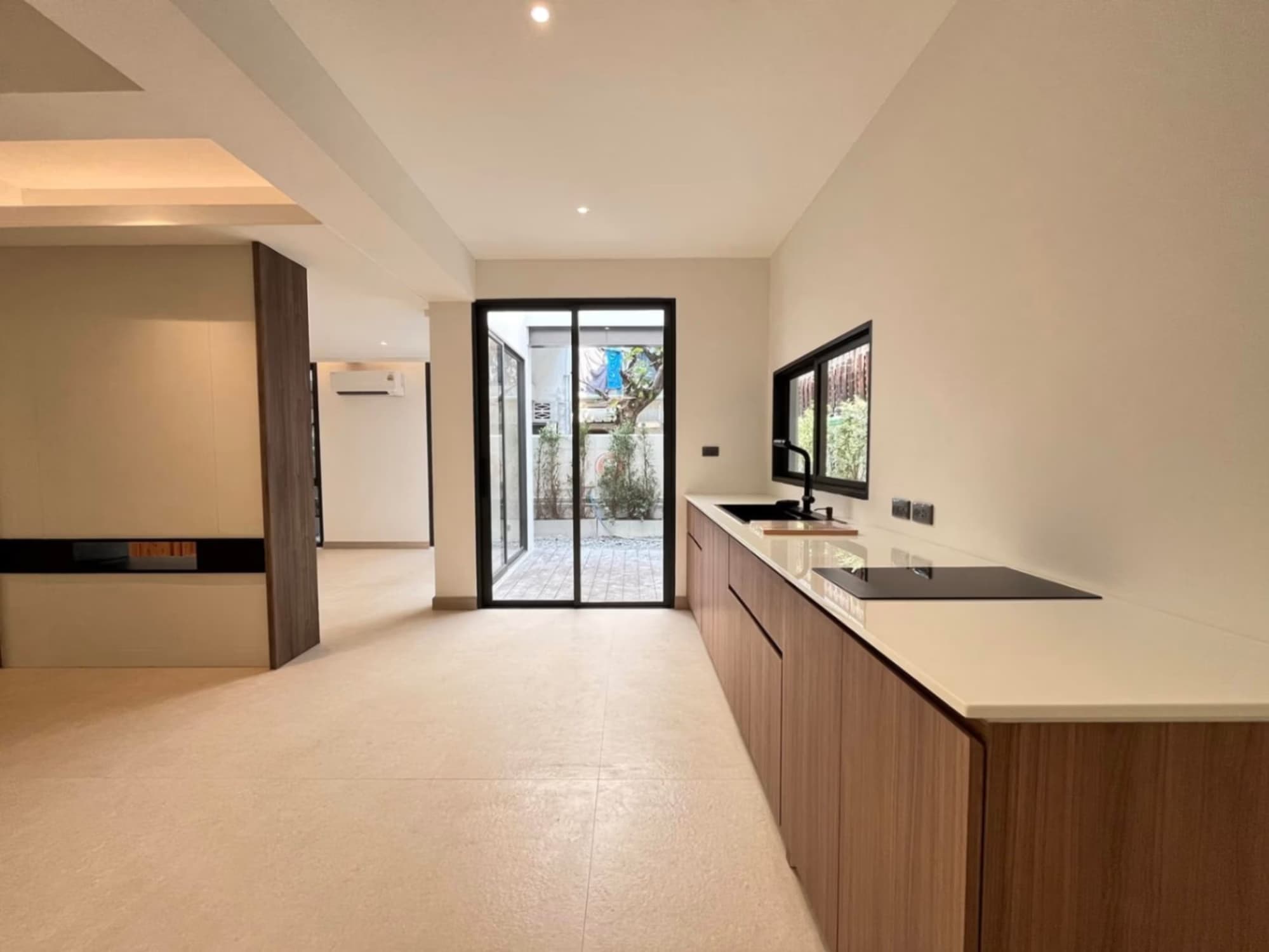 3 Bed House for Sale in Phaya Thai - Image 12