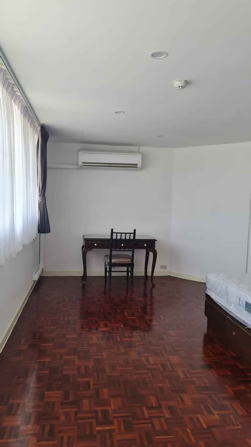 Condo for Rent at Tai Ping Towers - Image 15