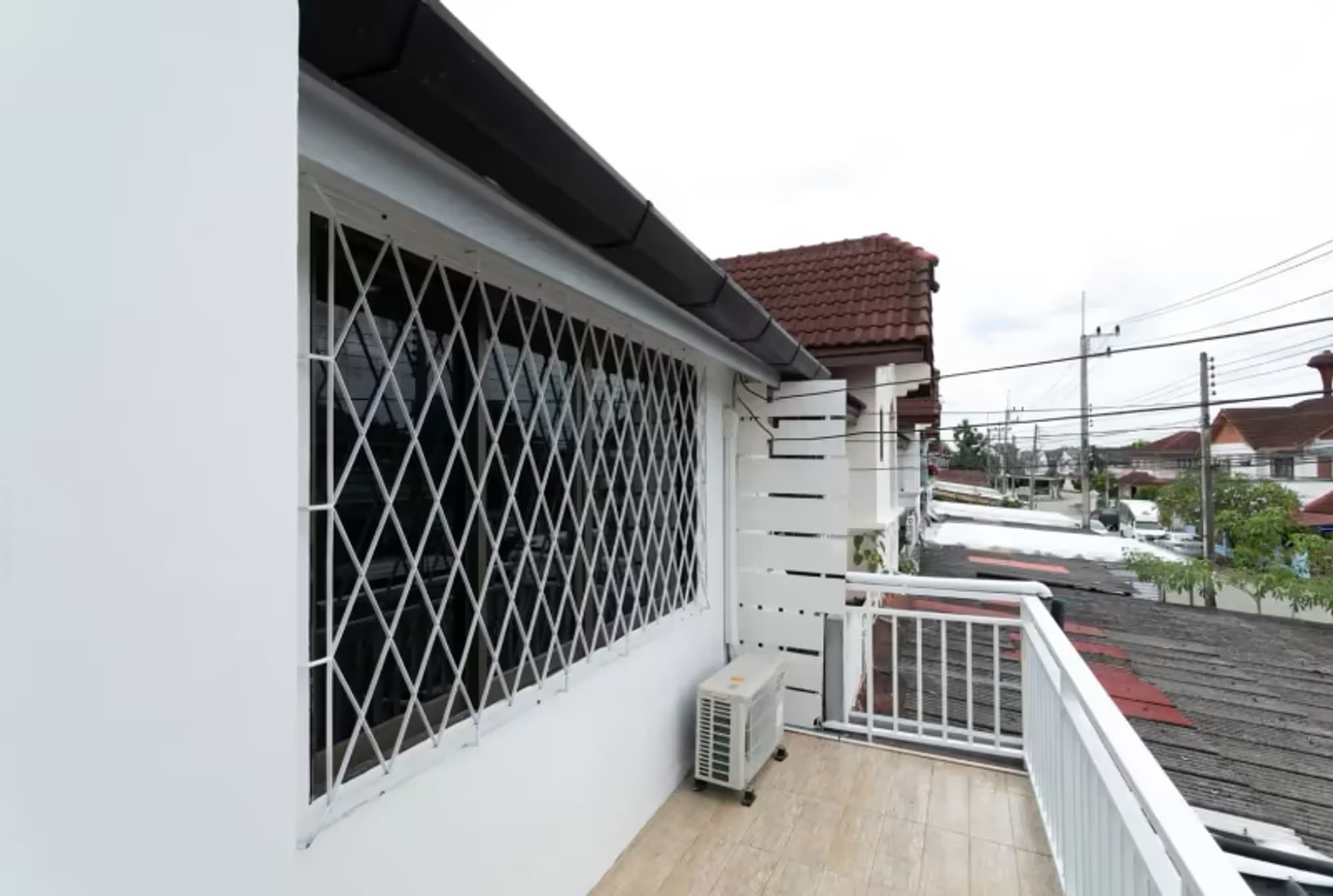 2 Bedroom House - Image 9