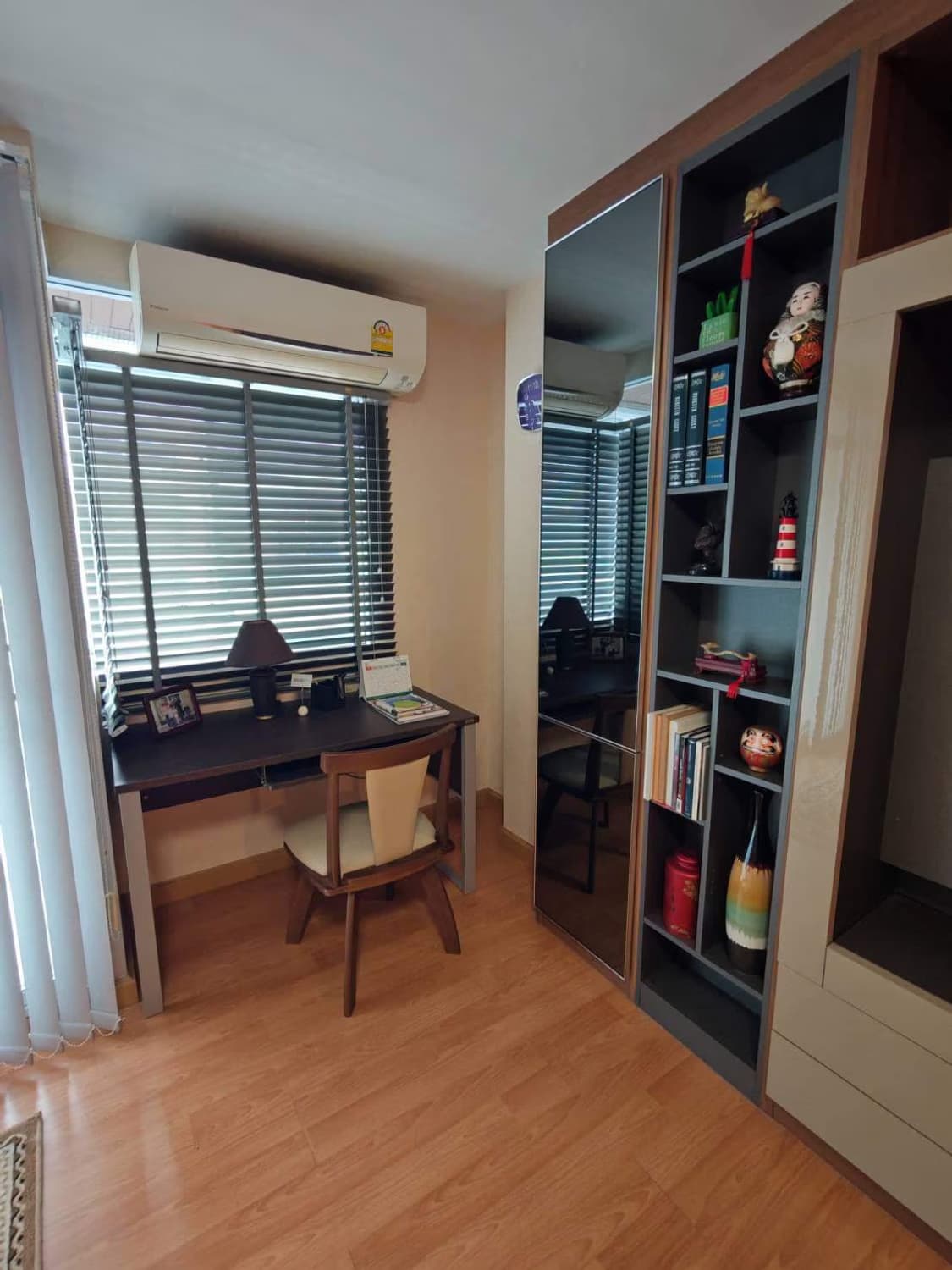 1 Bed Condo for Sale in Khlong Toei - Image 9