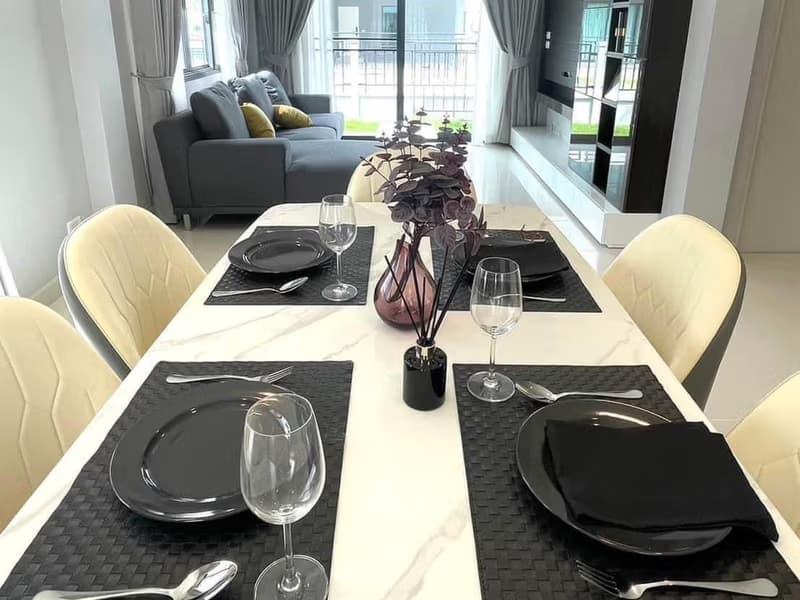 3 Bed House for Rent in Bang Phli