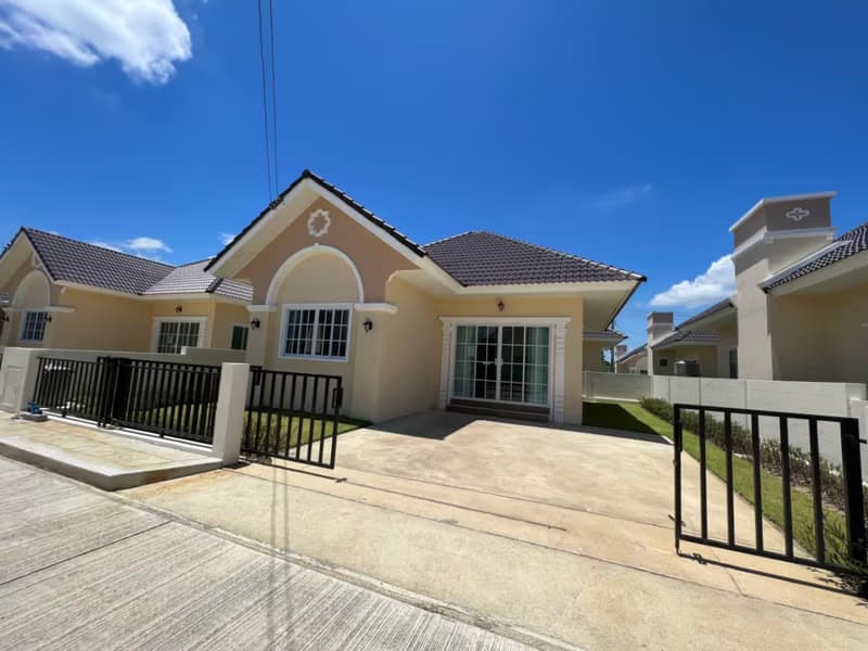 2 Bedroom House