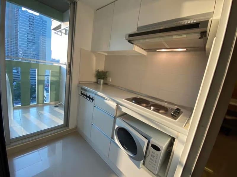 1 Bed Condo for Rent and Sale  Near Phra Ram 9 MRT