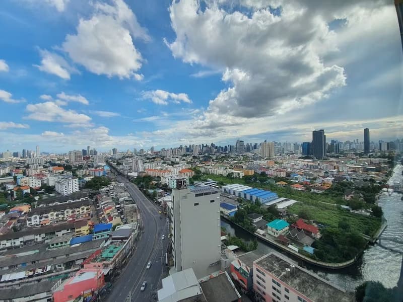 2 Bed Condo for Sale  Near Ekkamai BTS