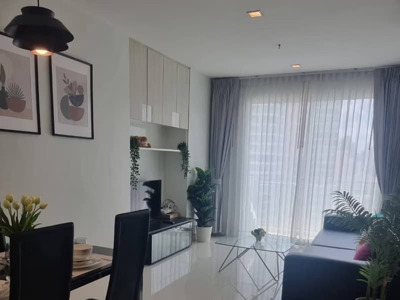 3 Bed Condo for Rent in Watthana
