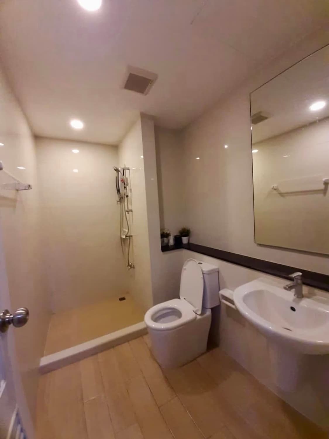 Studio Condo for Rent in Mueang Chiang Mai - Image 6