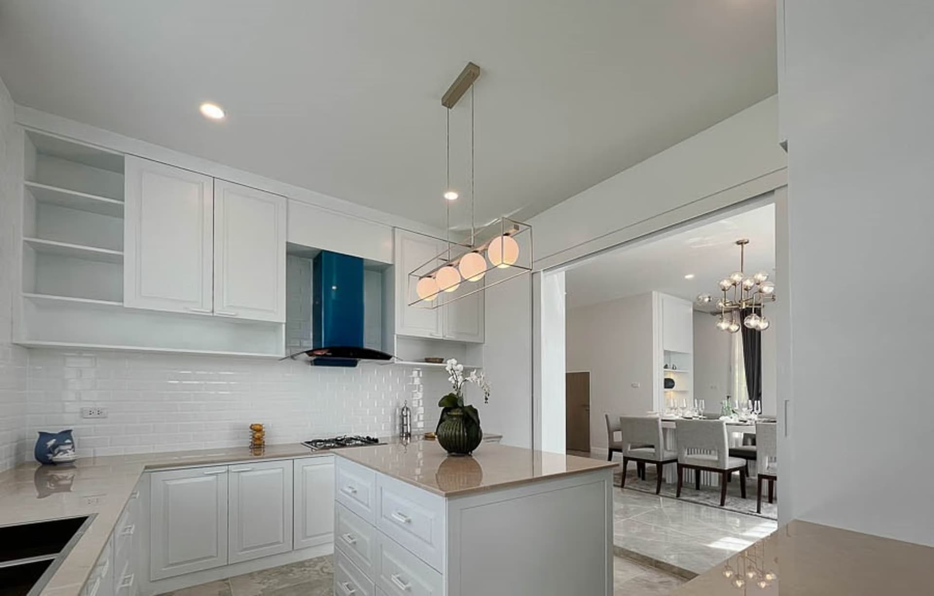 5 Bedroom House - Image 18