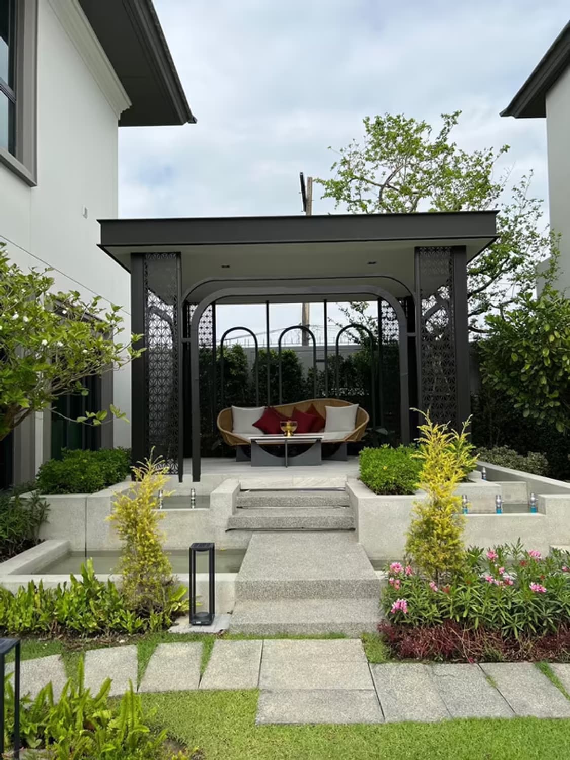 5 Bedroom House - Image 10