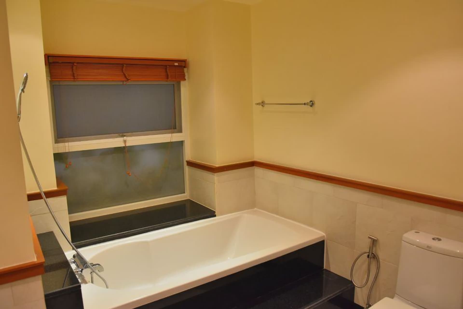 3 Bed Condo for Rent in Sathon - Image 20