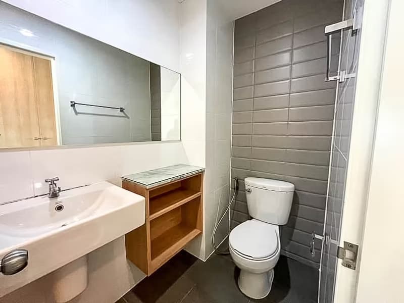 2 Bedroom Condo for Rent and Sale 