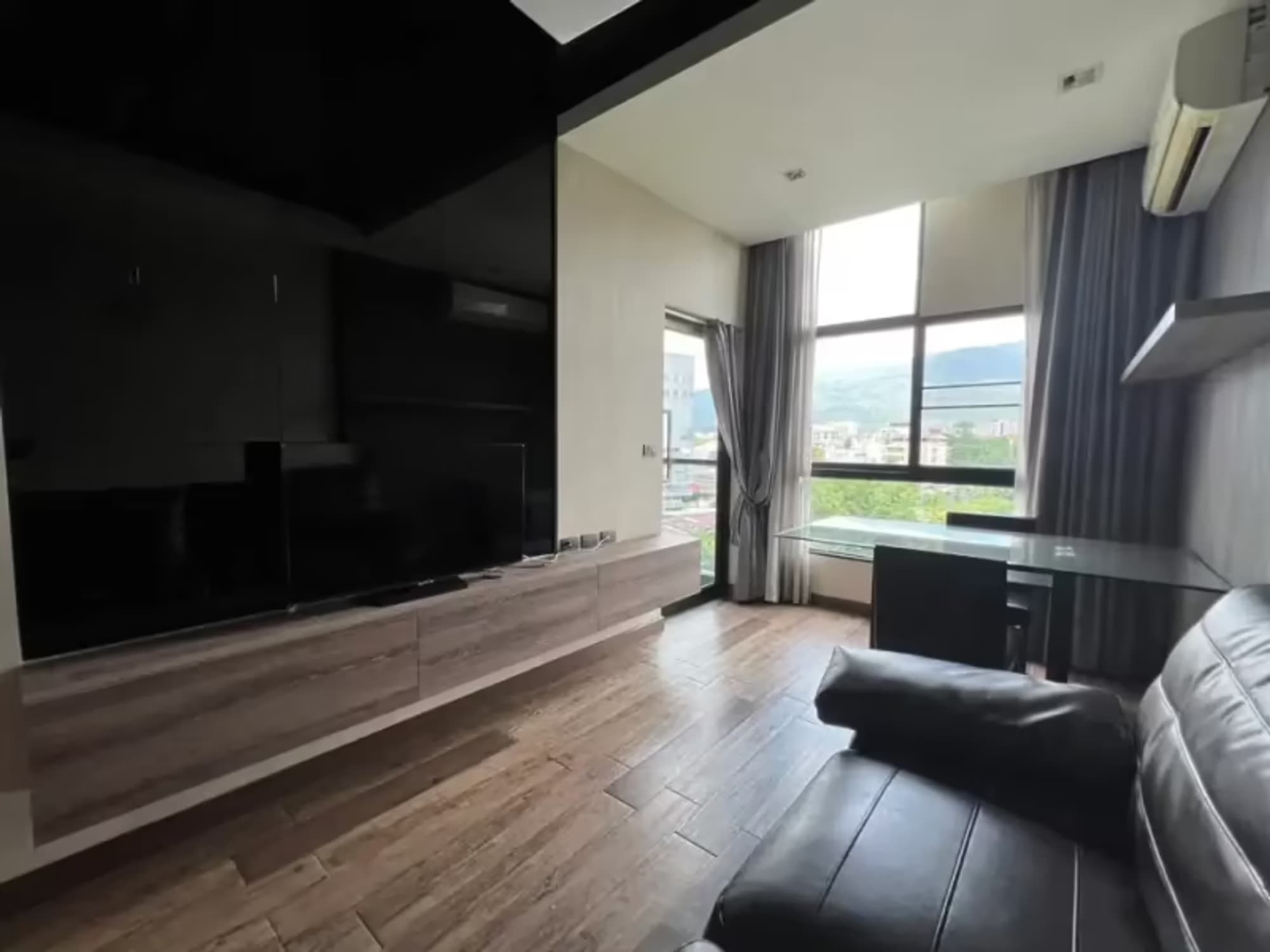 1 Bedroom Condo - Image 4