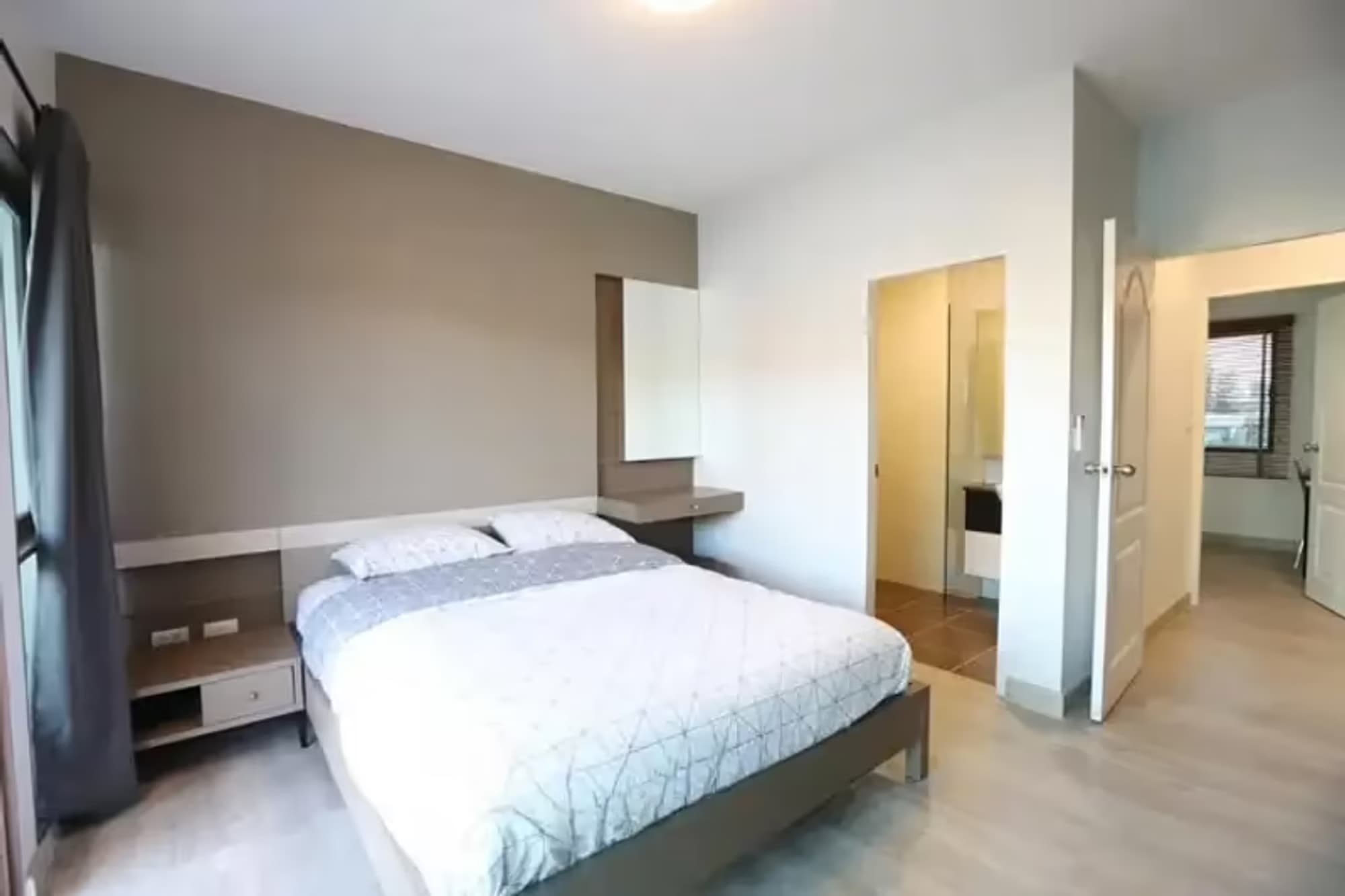 3 Bedroom House - Image 12