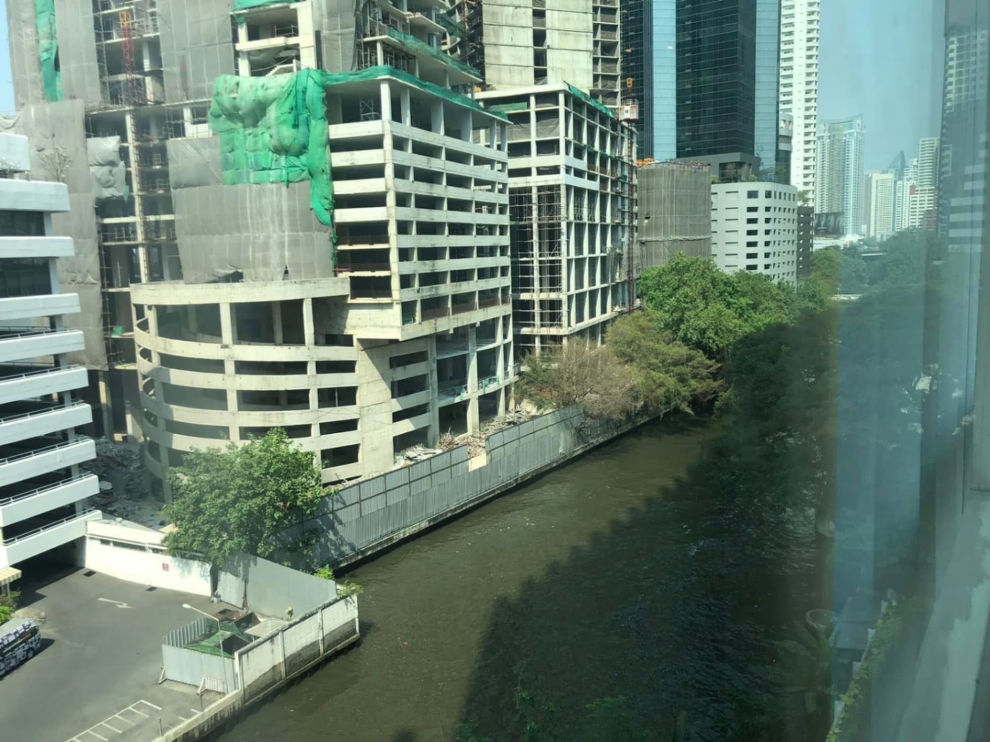 1 Bed Condo for Rent and Sale in Pathum Wan - Image 10