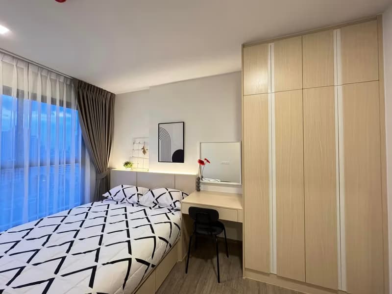 Condo for Rent at THE BASE Park East - Sukhumvit 77