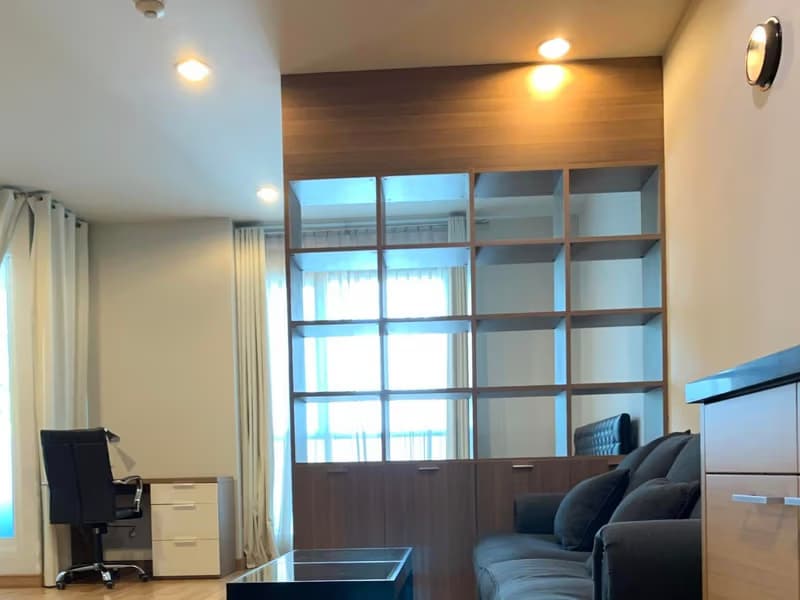 null Bed Condo for Rent  Near Chit Lom BTS