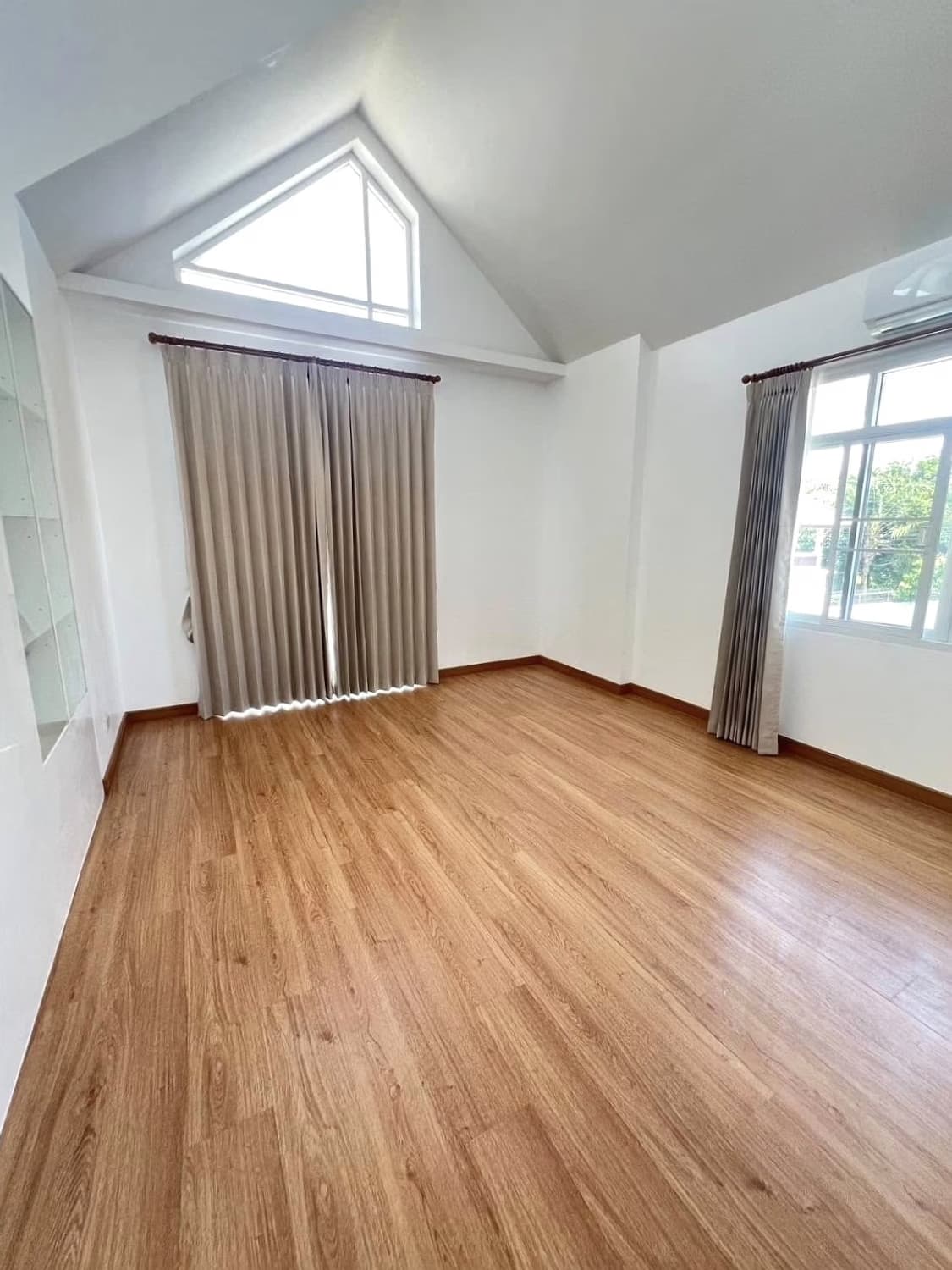4 卧室 别墅 用于 出租和出售 在 Mueang Chiang Mai - Image 18