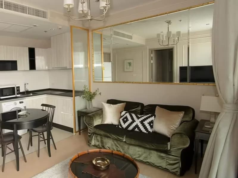 1 Bedroom Condo