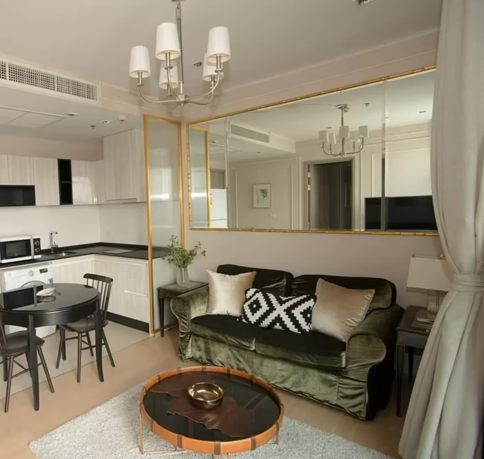 1 Bedroom Condo - Image 1
