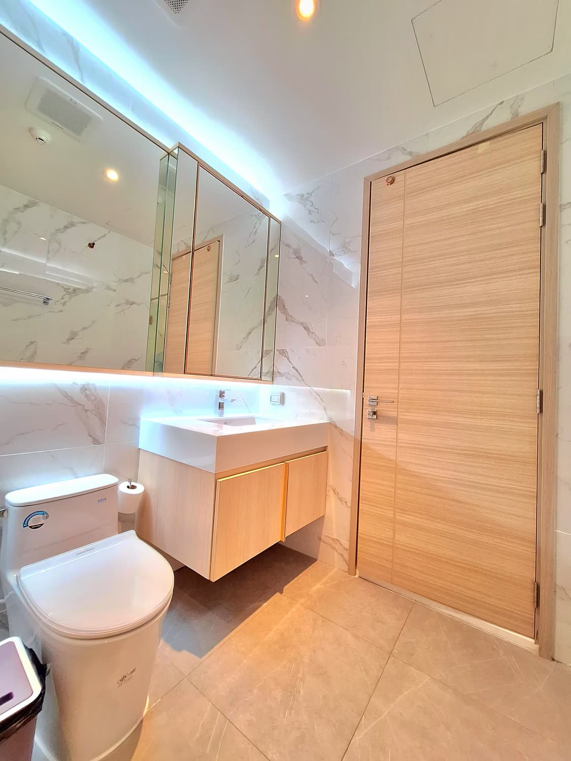Condo for Rent at Bearing Residence - Image 12