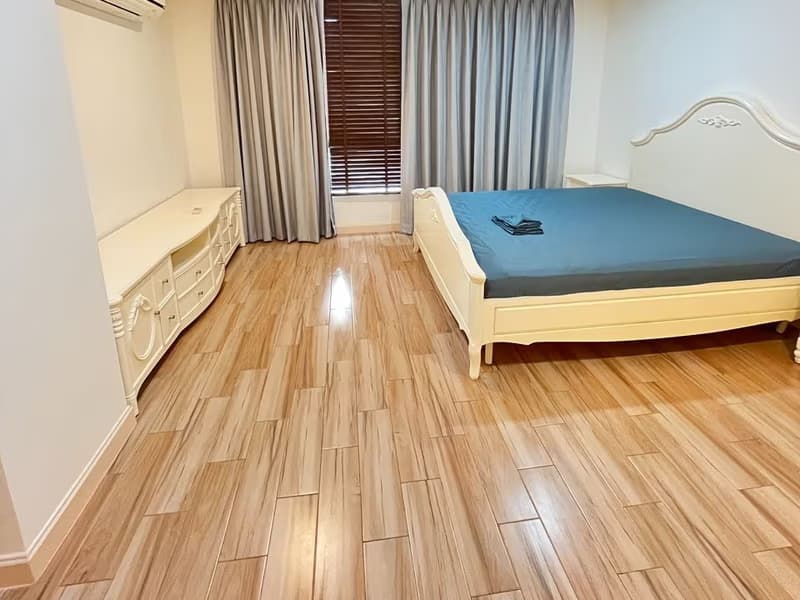 2 Bed Condo for Rent in Watthana