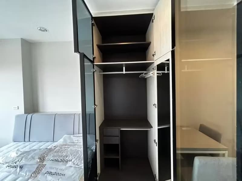 1 Bedroom Condo