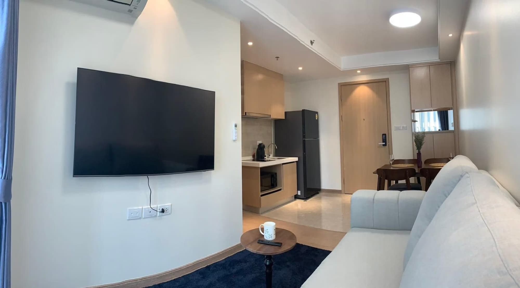 1 ห้องนอน Condo สำหรับ จำหน่าย ใน สาทร - Image 2