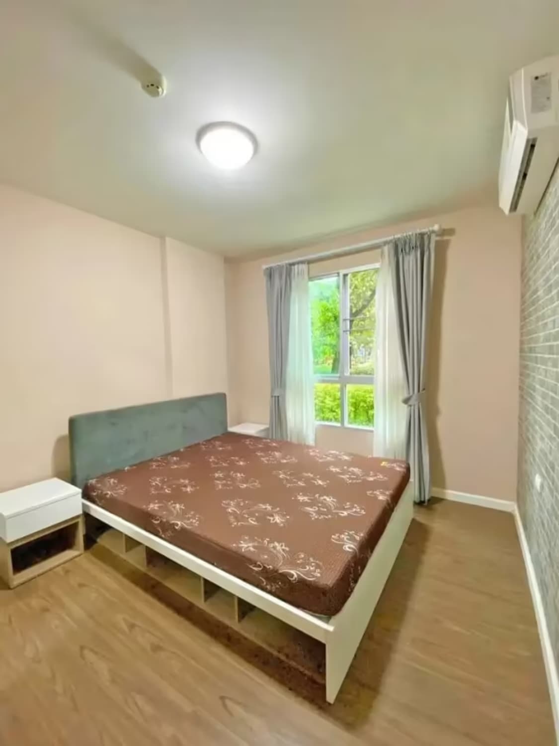 1 Bedroom Condo - Image 9