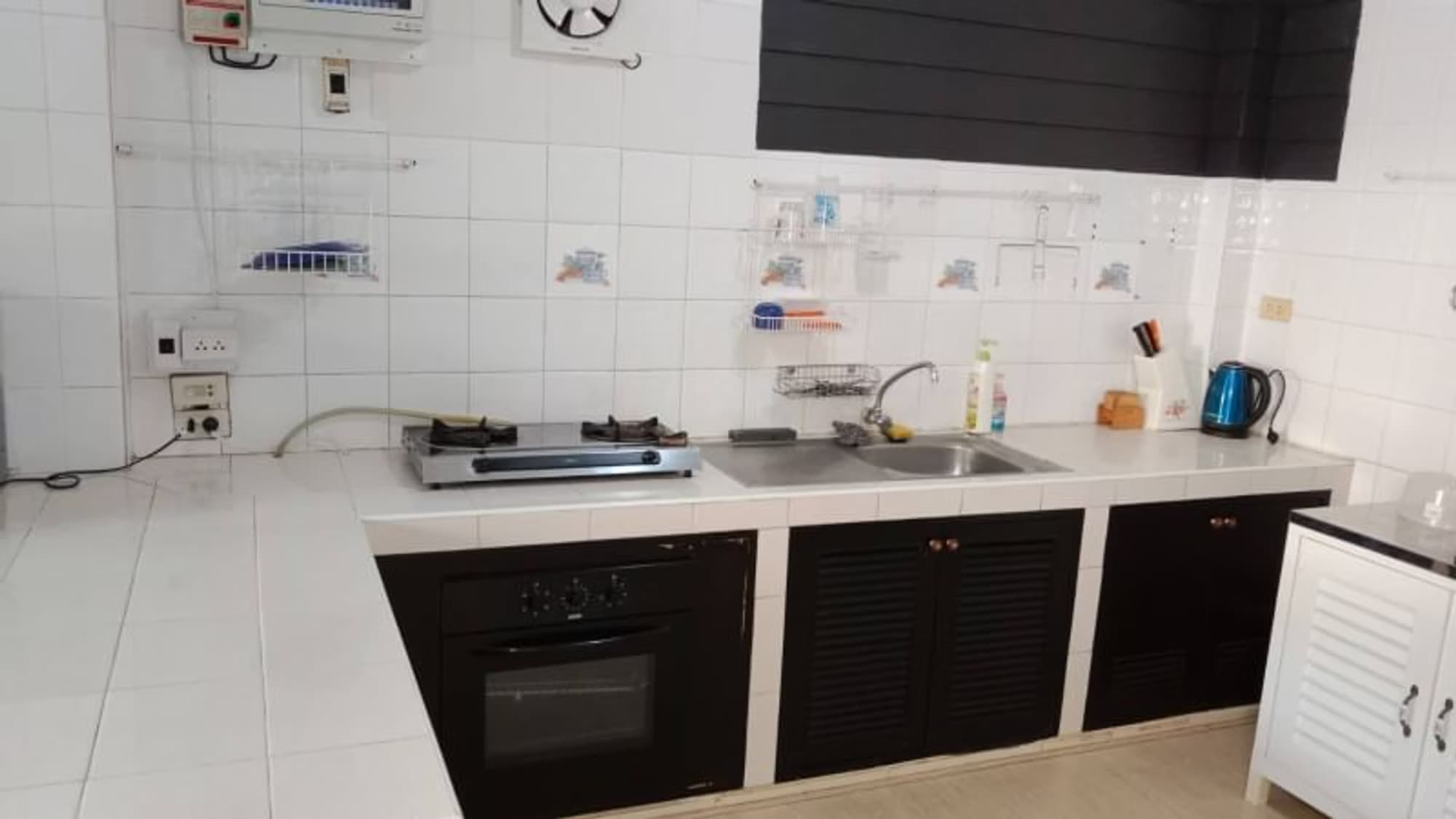  - Image 8