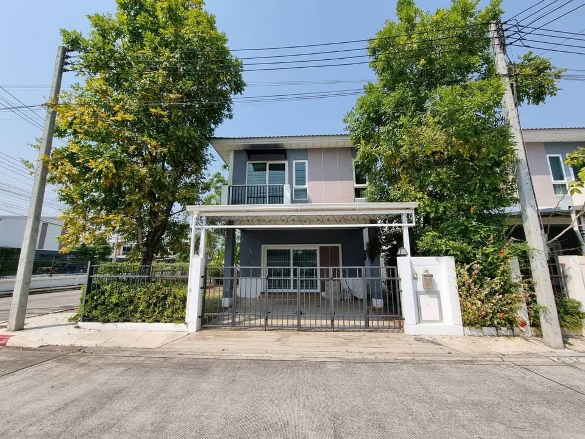 3 Bed House for Rent in Mueang Chiang Mai - Image 1