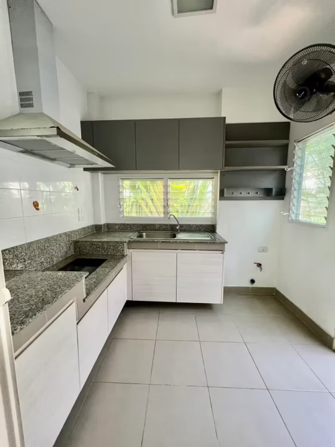 3 Bedroom House - Image 10