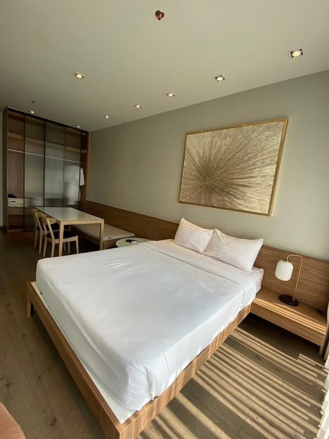 Studio Condo for Rent in Khlong Toei - Image 1
